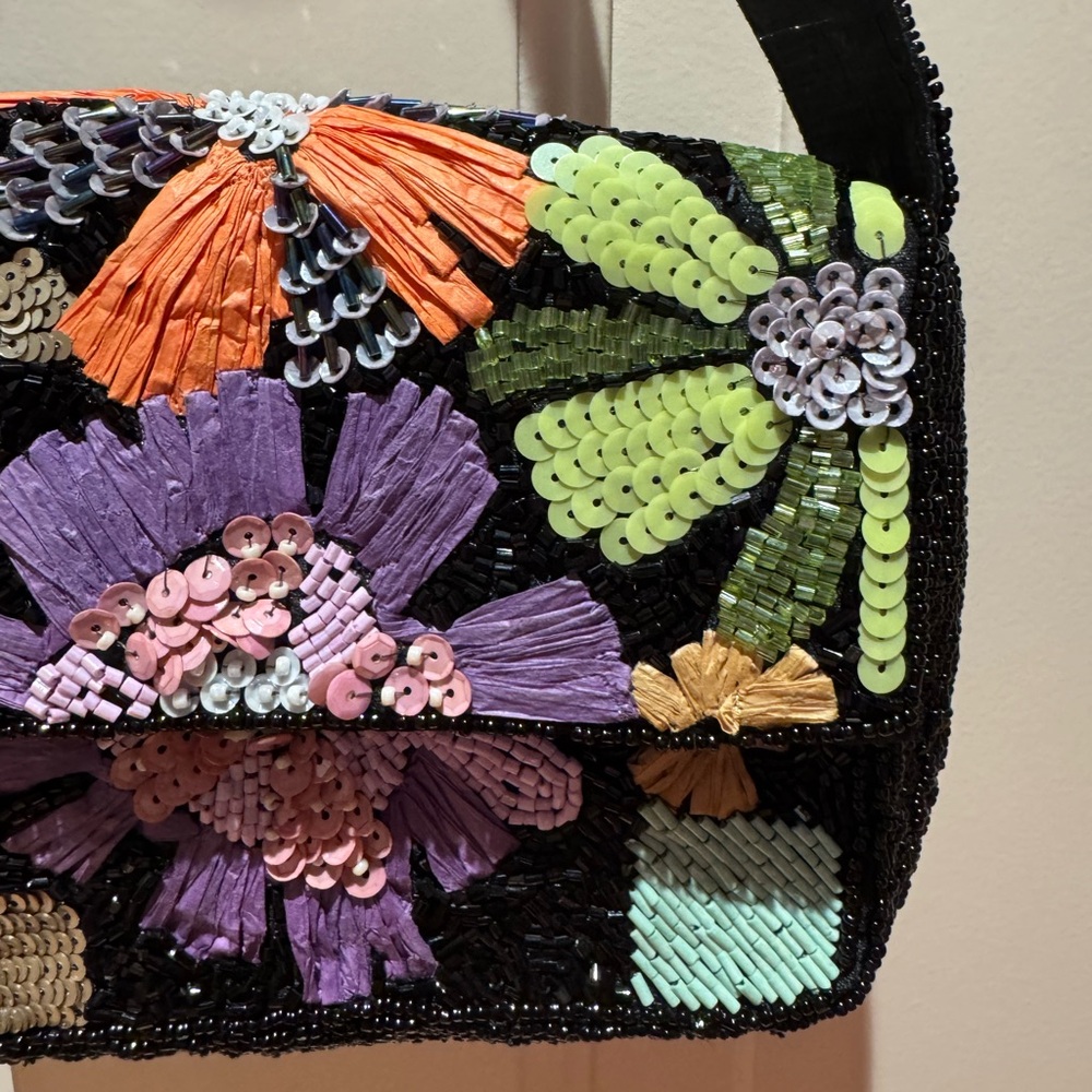 NWT BCBGeneration Beaded Floral Shoulder Bag - Picture 3 of 3